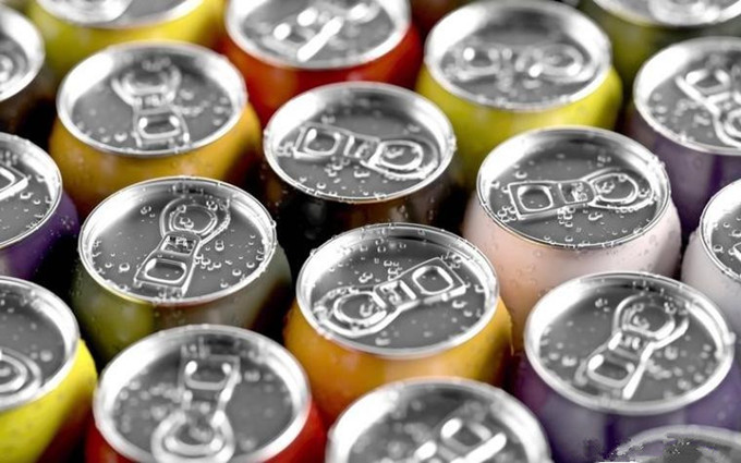 Con reciclaje de latas aluminias, Brasil se convierte en modelo de reciclaje