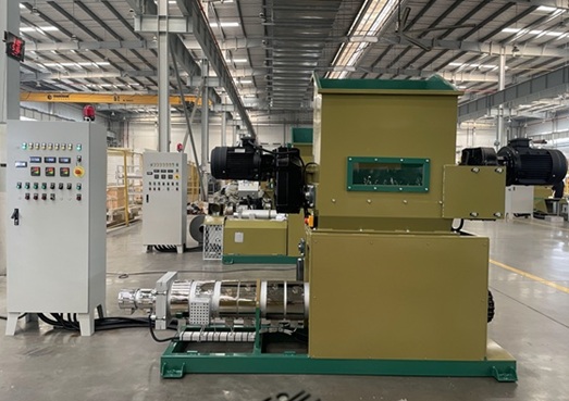 MC200-machine-on-factory