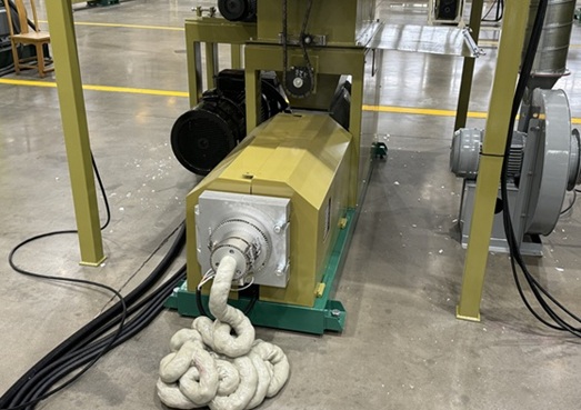 mc300-extruding-eps-ingots
