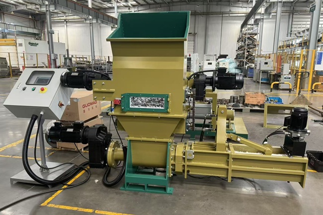 compactadora de EPS