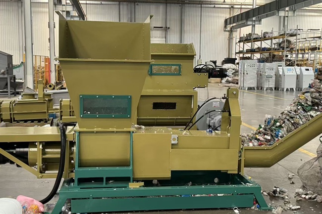 GreenMax compactador de Botellas