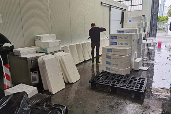 residuos de cajas de pescado de unicel